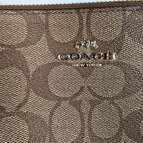 NWOT Coach Brown Signature North/South Crossbody Bag Adjustable Strap Zip Close - Picture 4 of 13